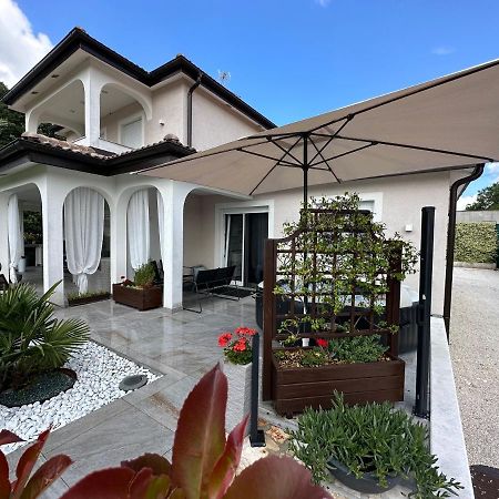 Villa Zonta Apartment Maremi With Private Jacuzzi Buje Kültér fotó