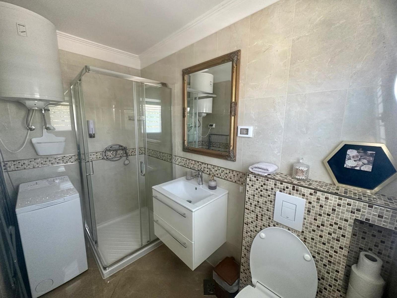 Villa Zonta Apartment Maremi With Private Jacuzzi Buje Kültér fotó